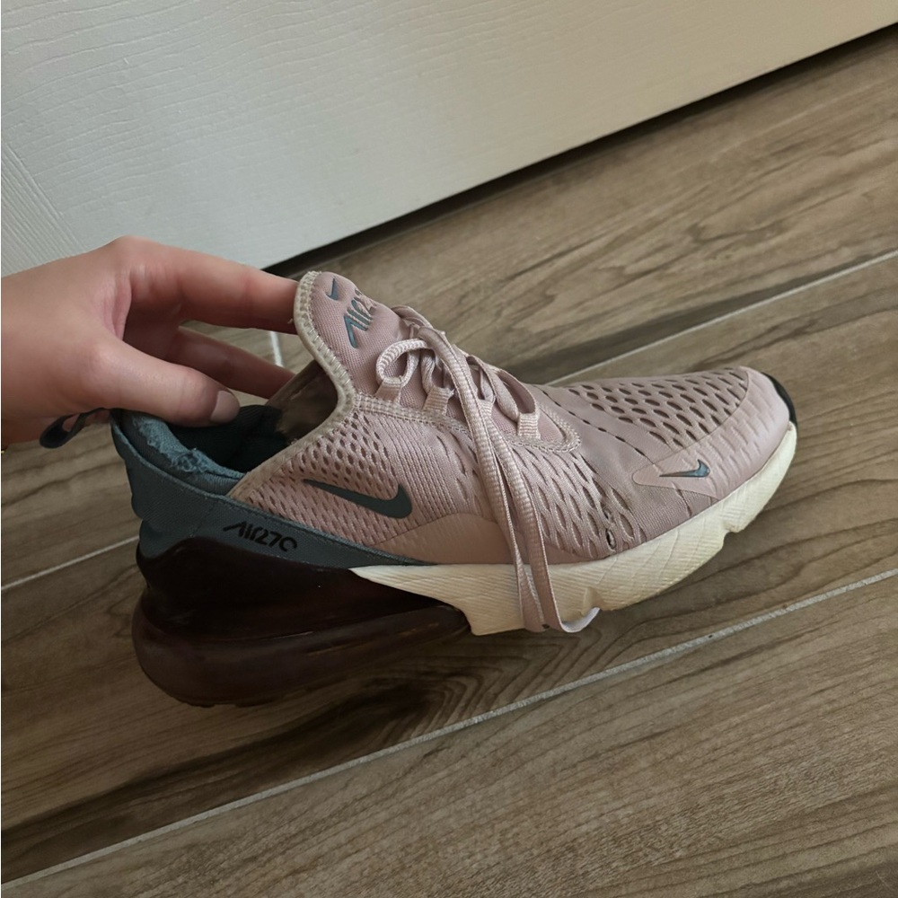 Nike Women's Air Max 270 in Pink and Gray